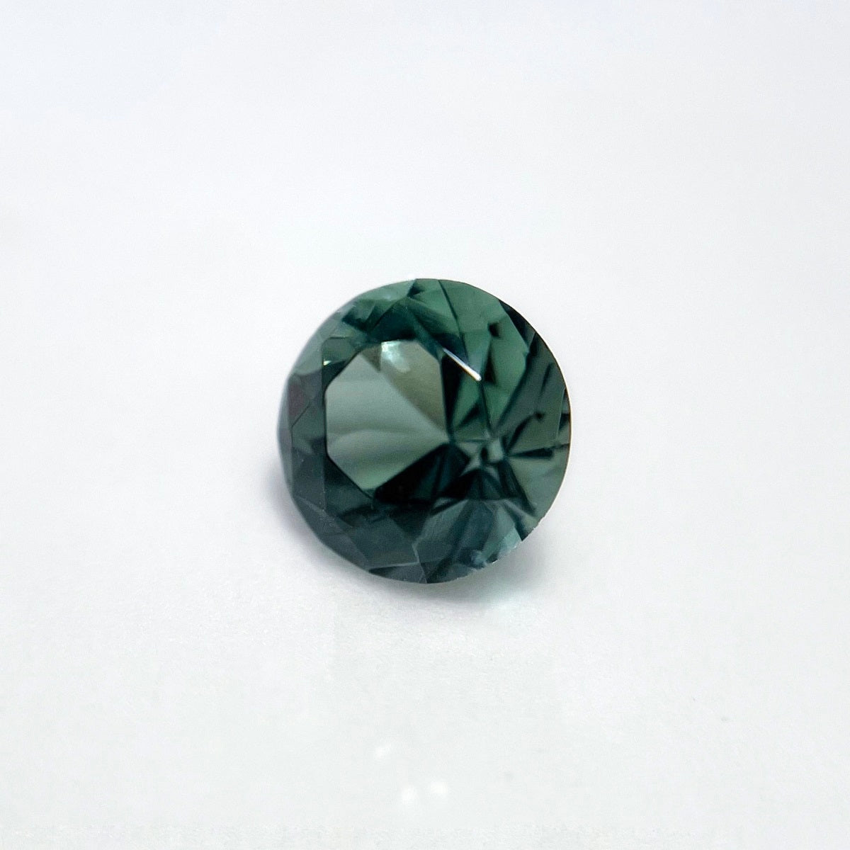 Andara Crystal Black Green  0.835ct