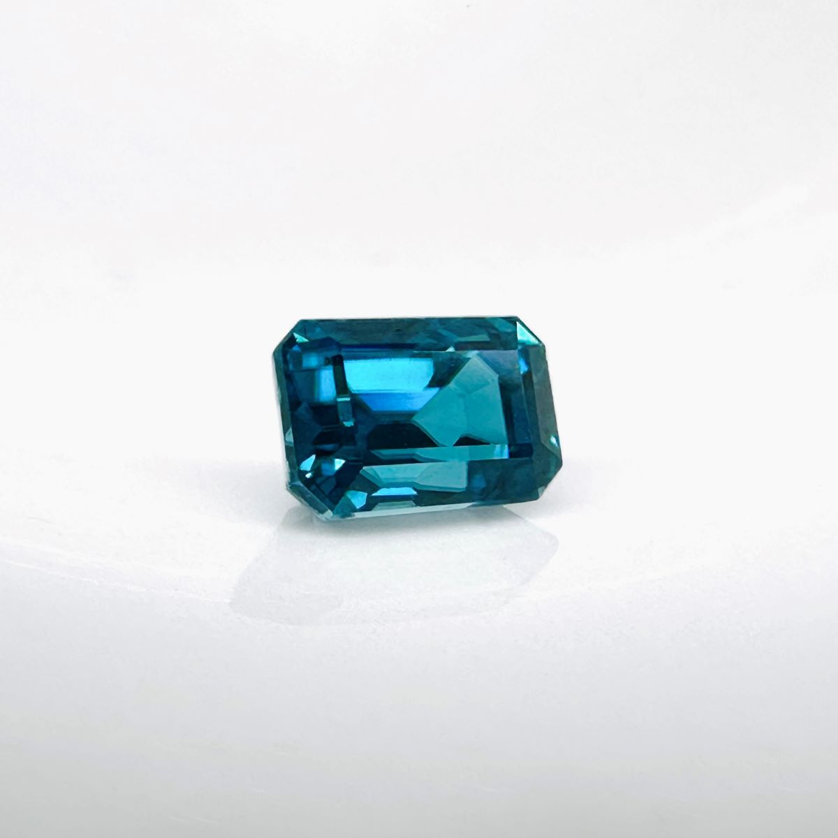 Blue Zircon 1.363ct
