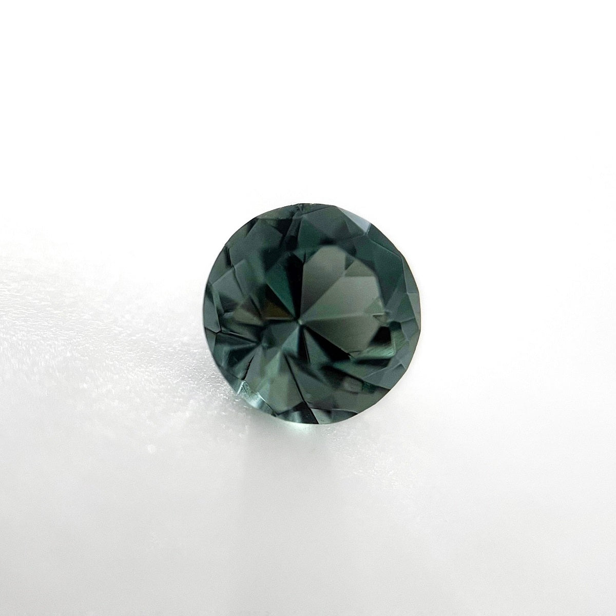 Andara Crystal Black Green  0.835ct